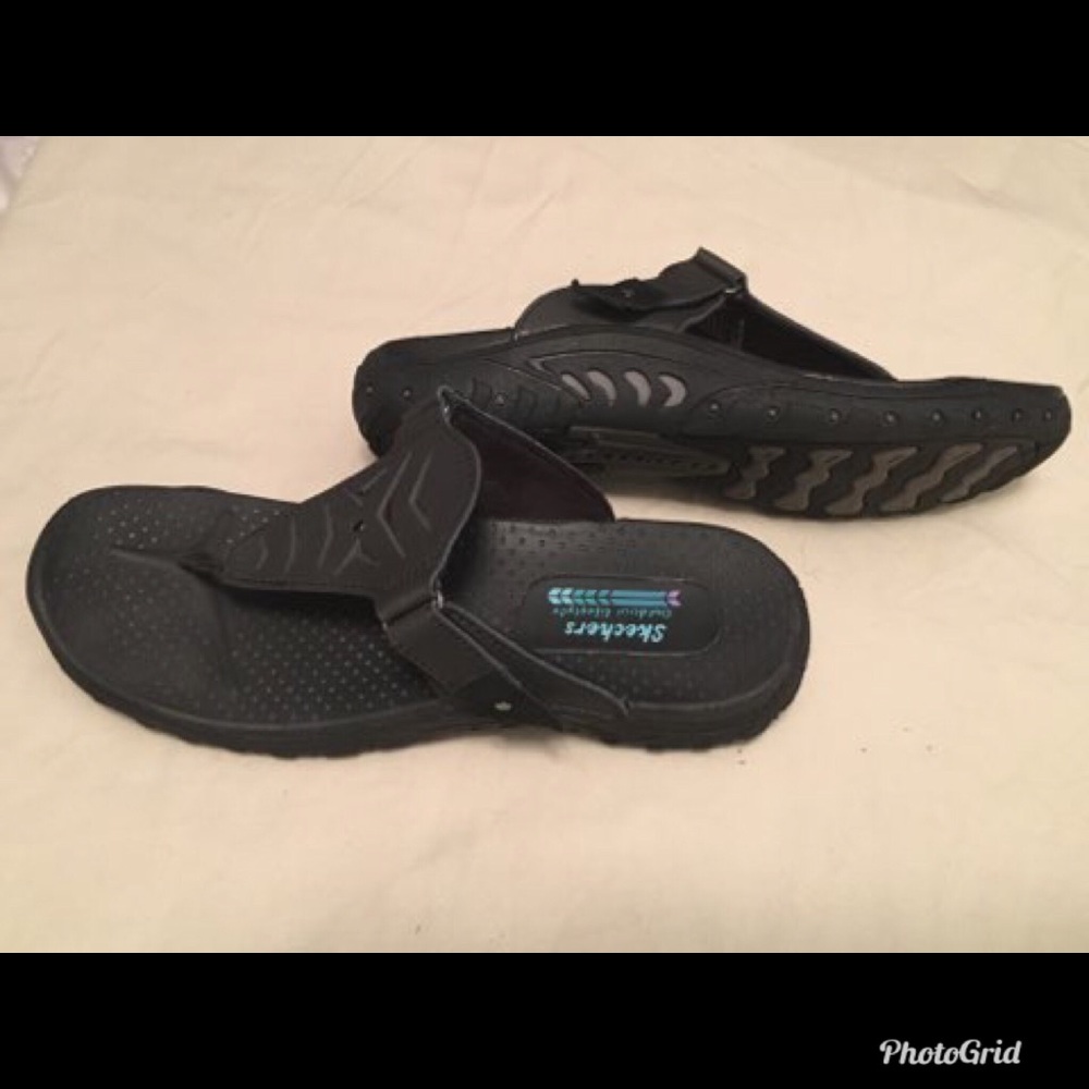Sketchers Outdoor Lifestyle Sandals• Size 8
